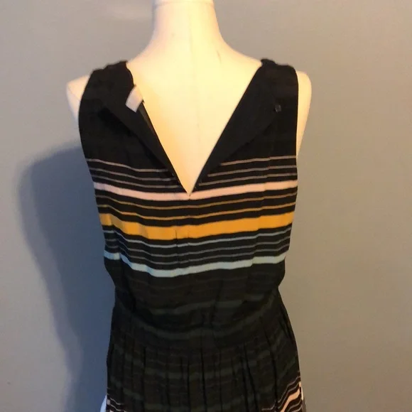 LOFT Dress - Picture 5 of 6